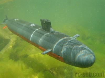 rc submarine with torpedoes